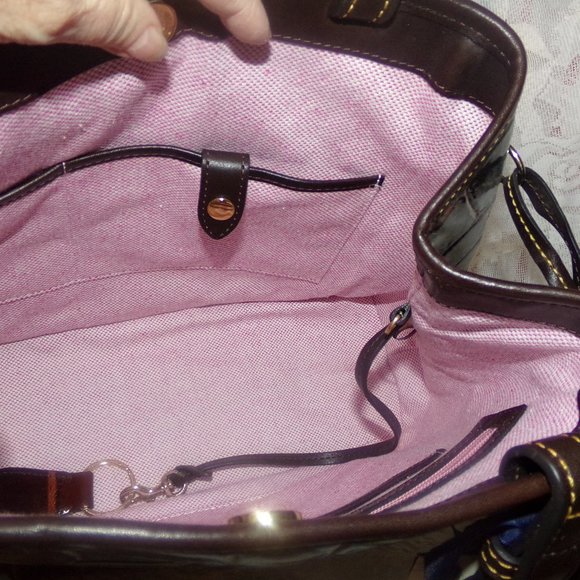 NWT Dooney & Bourke Embossed Leather Double Strap Tassle Shopper -Cognac - Picture 10 of 16